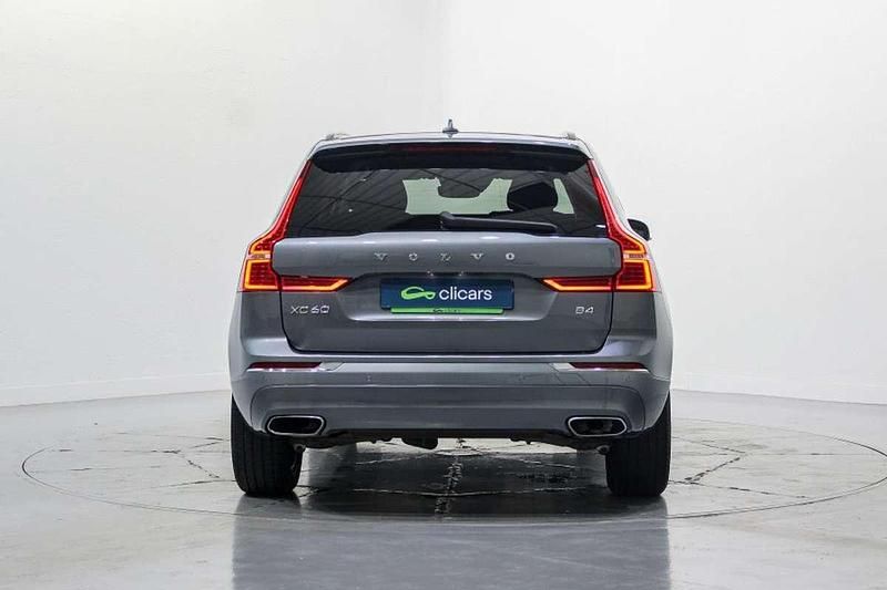 Usado Volvo XC60 Inscription 197 CV (144 kW) 2021 Gris SUV