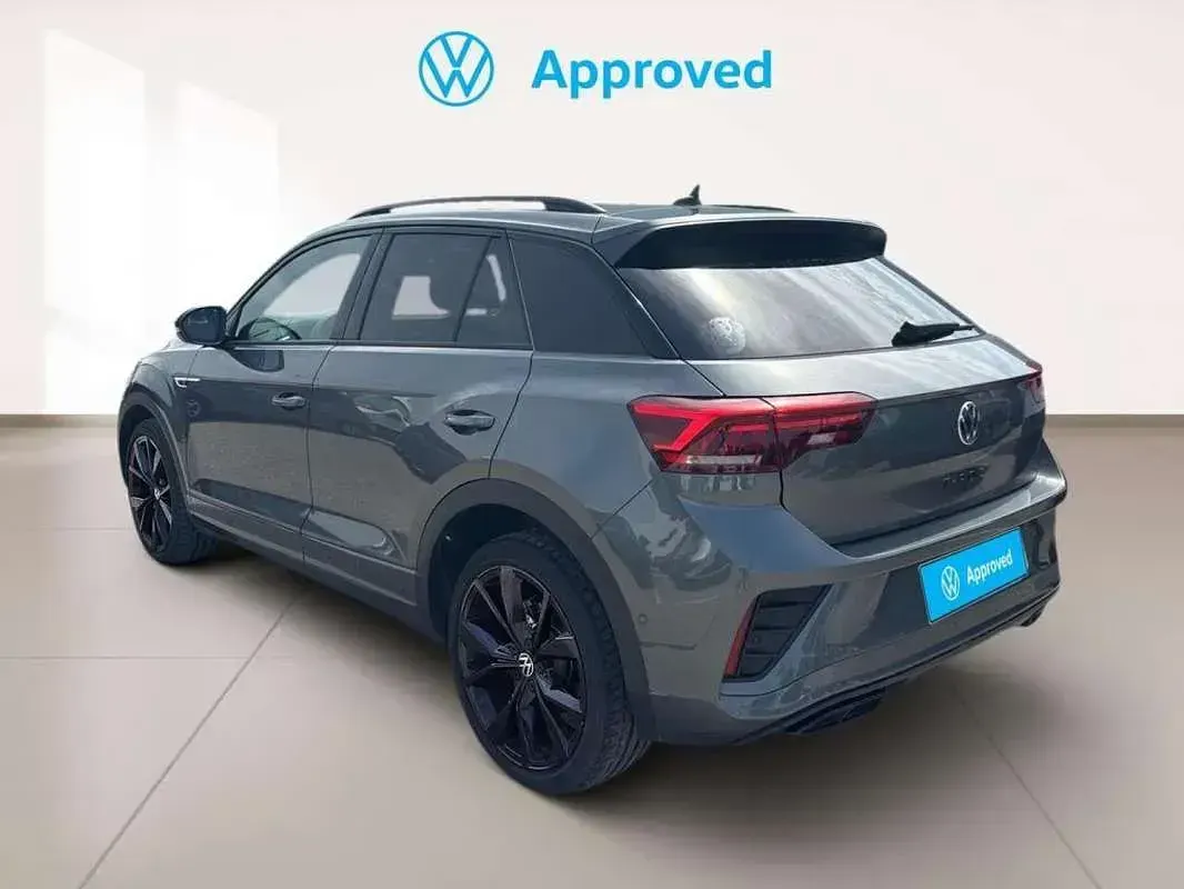 Usado VW T-Roc R-line 150 CV (110 kW) 2025 Gris SUV