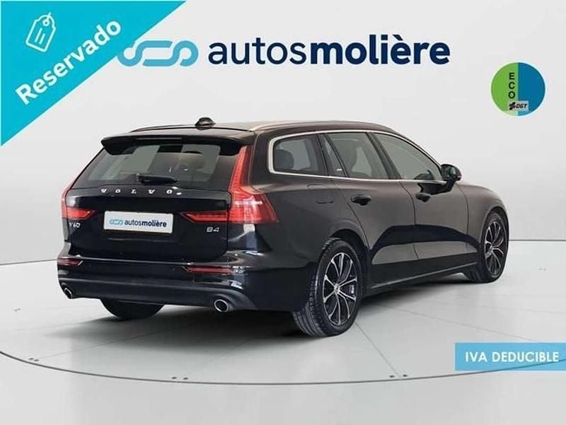 Usado Volvo V60 Momentum 197 CV (144 kW) 2021 Negro Familiar