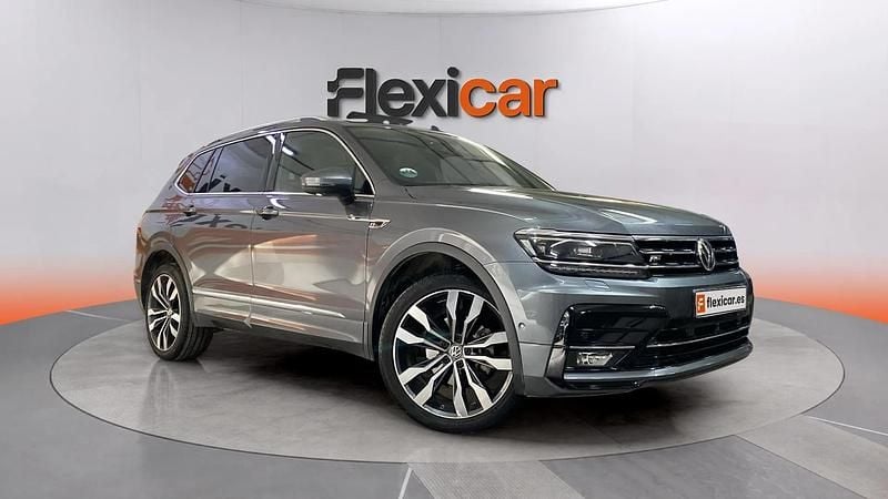 Usado VW Tiguan Allspace Sportline 150 CV (110 kW) 2019 Gris SUV
