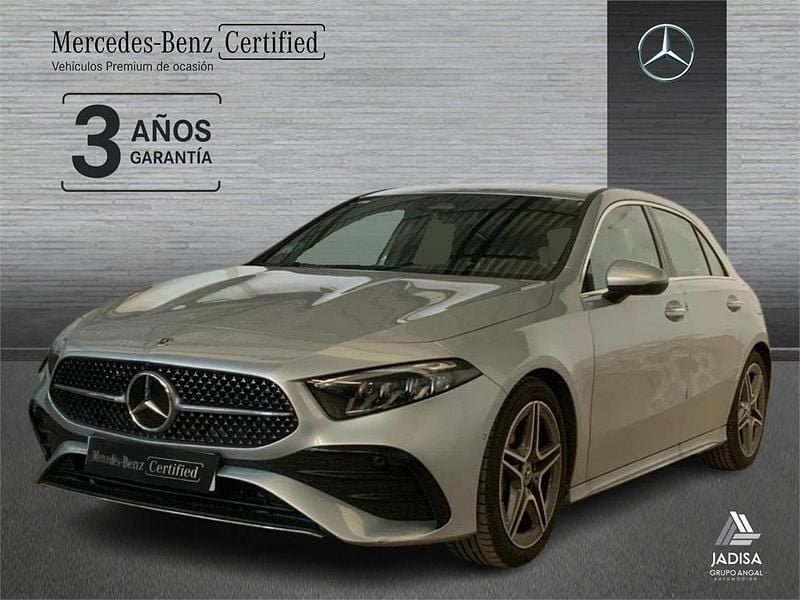 Gris Usado 2025 Mercedes A180 Berlina | 32.990 € (Precio justo) - Imagen 1/4