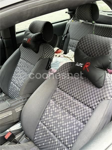 Usado Audi A3 Ambiente 110 CV (80 kW) 1999 Negro Utilitario