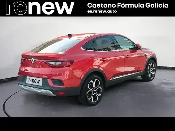 Usado Renault Arkana Zen 145 CV (106 kW) 2021 Rojo SUV
