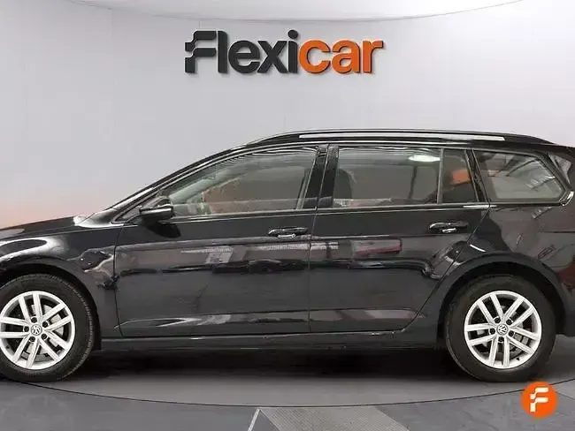 Usado VW Golf VII Advance 150 CV (110 kW) 2019 Negro Familiar