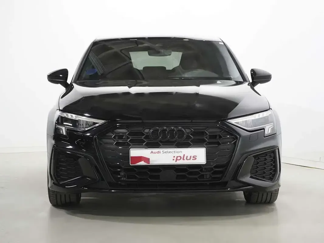 Usado Audi A3 Sportback e-tron Competition 150 CV (110 kW) 2022 Negro Utilitario
