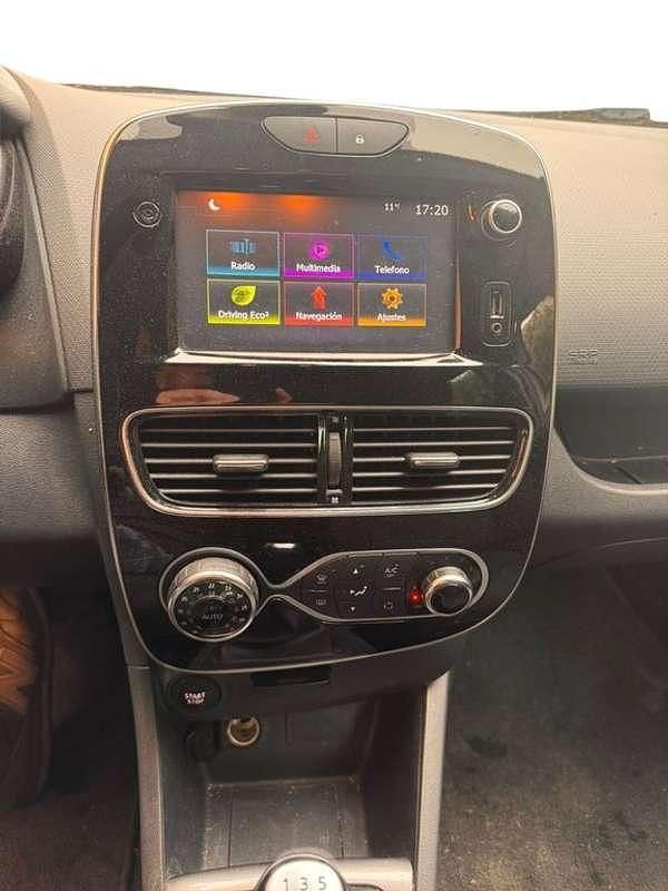 Usado Renault Clio IV Business 72 CV (52 kW) 2018 Blanco Utilitario