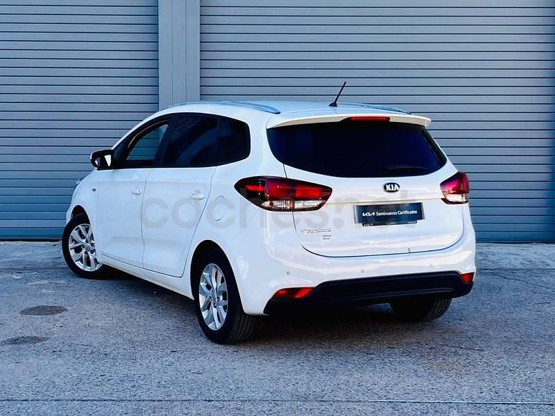 Usado Kia Carens 135 CV (99 kW) 2018 Blanco Monovolumen