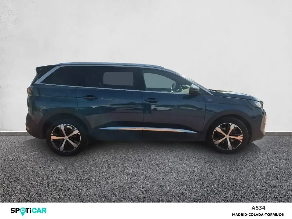 Usado Peugeot 5008 GT 130 CV (95 kW) 2022 Azul SUV