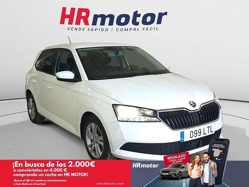 Blanco Usado 2021 Skoda Fabia Ambition Utilitario | 13.790 € (Precio justo) - Imagen 1/4