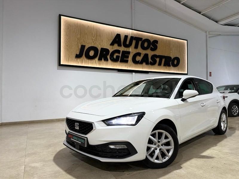 Usado Seat Leon Style 115 CV (84 kW) 2021 Blanco Berlina