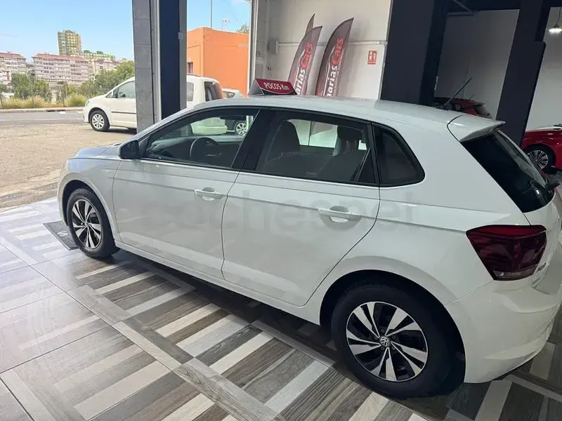 Usado VW Polo Advance 95 CV (69 kW) 2019 Blanco Utilitario