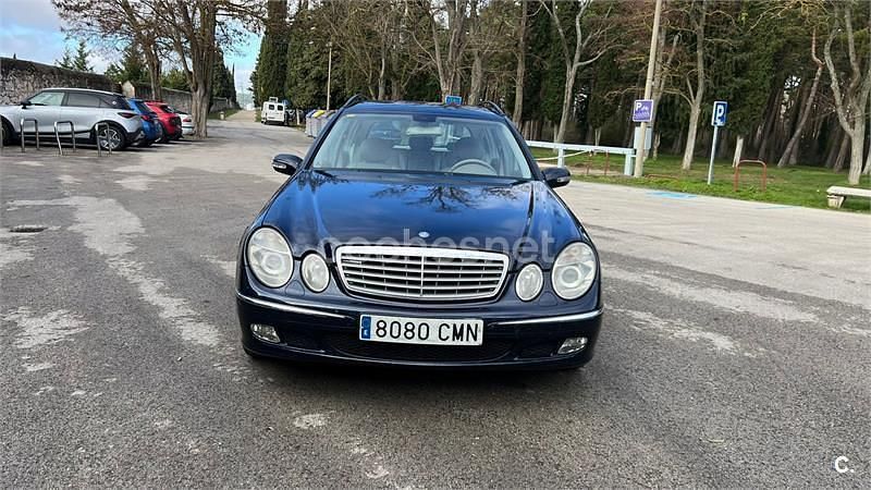 Usado Mercedes E320 Avantgarde 204 CV (150 kW) 2003 Azul Familiar
