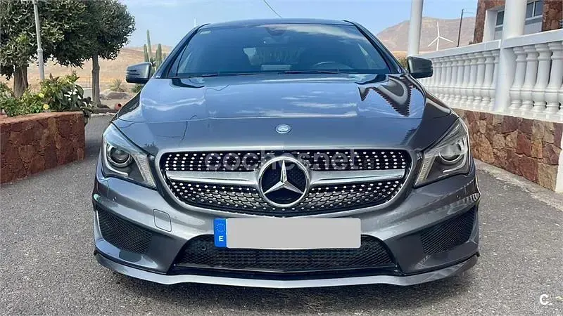 Usado Mercedes CLA220 AMG line 177 CV (130 kW) 2016 Gris / plata Coupe