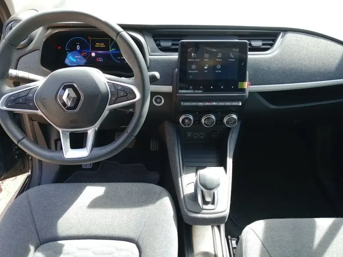 Usado Renault Zoe 99 kW (135 CV) 2022 Gris Utilitario