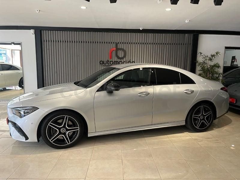 Usado Mercedes CLA200 150 CV (110 kW) 2024 Gris / plata Berlina