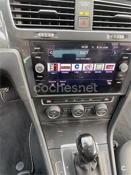 Usado VW Golf VII Advance 115 CV (84 kW) 2019 Gris / plata Familiar