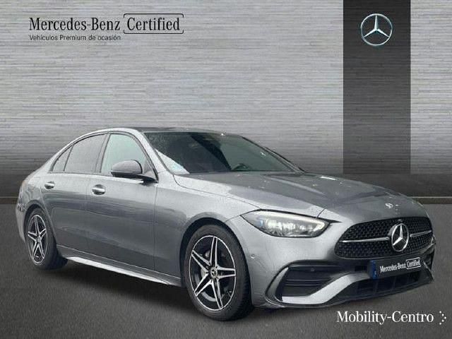 Usado Mercedes C200 AMG line 204 CV (150 kW) 2022 Selenitgrey  metallic paint Berlina