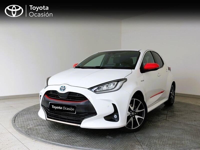 Blanco Usado 2021 Toyota Yaris Hybrid Plus Berlina | 19.400 € (Un poco caro) - Imagen 1/4