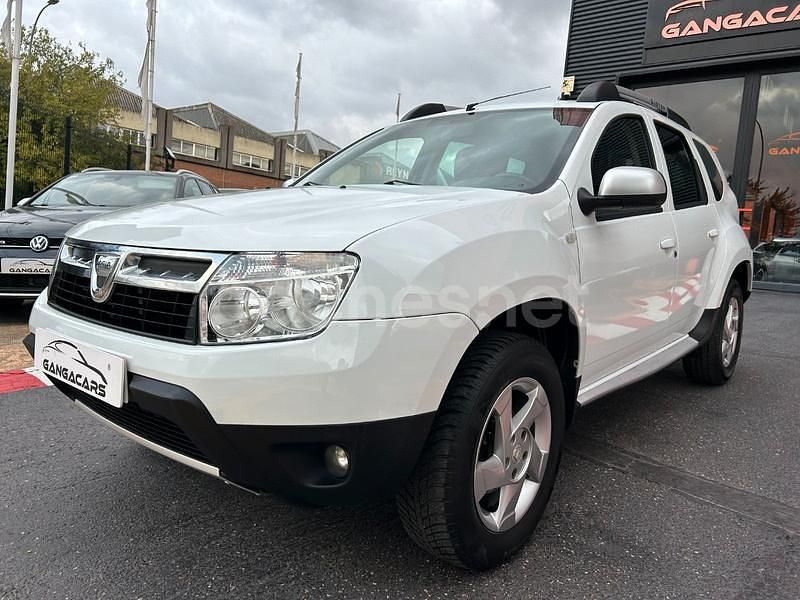 Usado Dacia Duster Lauréate 105 CV (77 kW) 2012 Blanco SUV