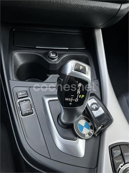 Usado BMW 118 143 CV (105 kW) 2014 Gris / plata Utilitario