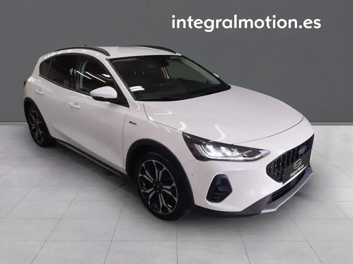 Usado Ford Focus Active 155 CV (114 kW) 2022 Blanco Berlina