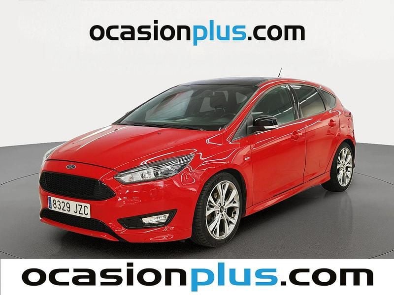 Usado Ford Focus ST-Line 125 CV (91 kW) 2017 Rojo Utilitario