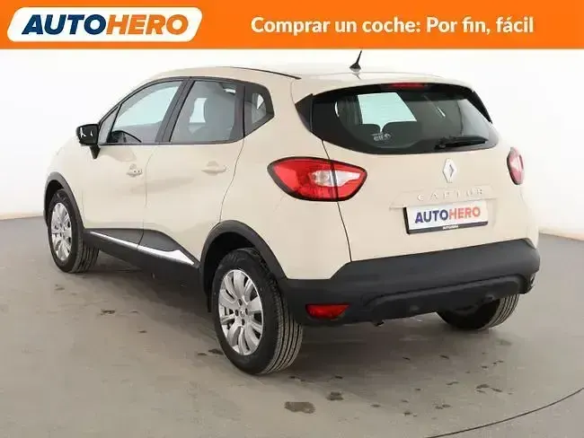 Usado Renault Captur Intens 90 CV (66 kW) 2017 Blanco SUV