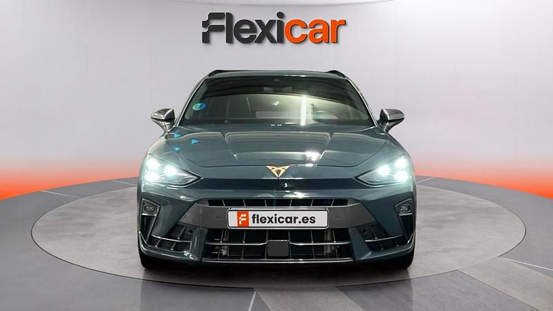 Usado Cupra Leon 150 HP (110 kW) 2025 Azul Carrinha