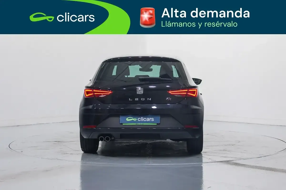 Usado Seat Leon FR 150 CV (110 kW) 2019 Negro Berlina