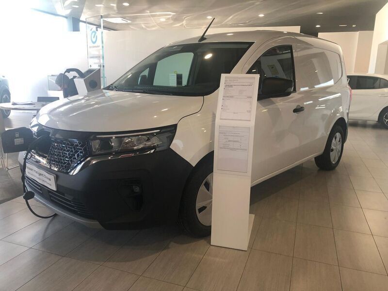 Blanco Usado 2023 Nissan Townstar Comfort Monovolumen | 29.400 € - Imagen 1/4