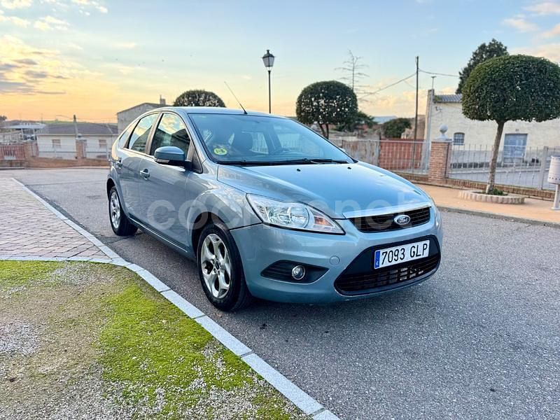 Usado Ford Focus Trend 109 CV (80 kW) 2009 Azul Berlina