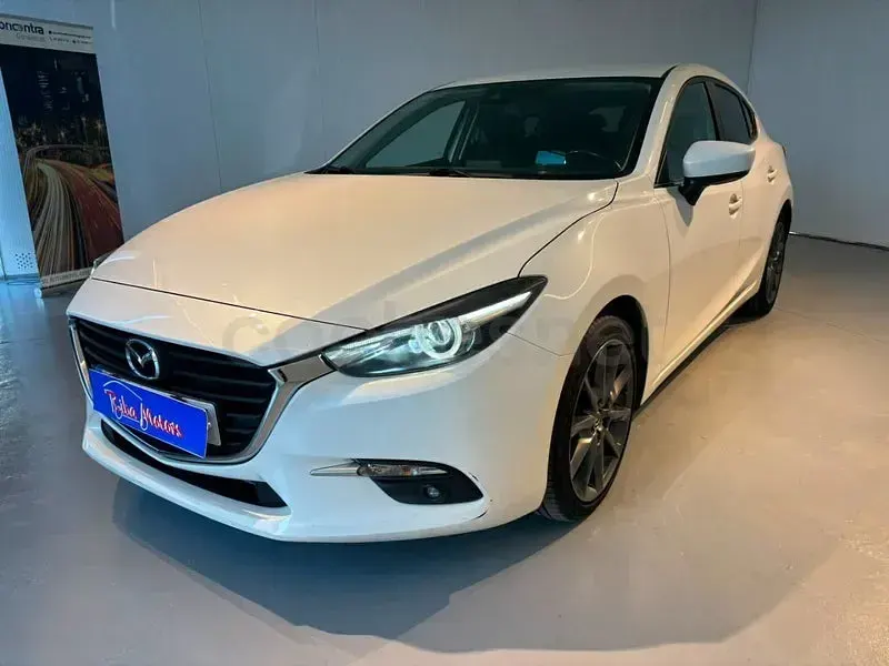 Usado Mazda 3 105 CV (77 kW) 2017 Blanco Berlina