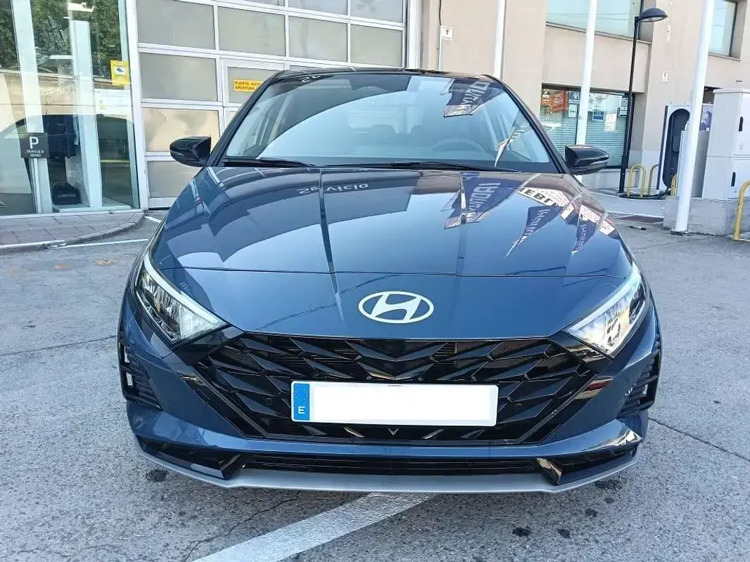 Nuevo Hyundai i20 90 CV (66 kW) 2026 Azul Utilitario