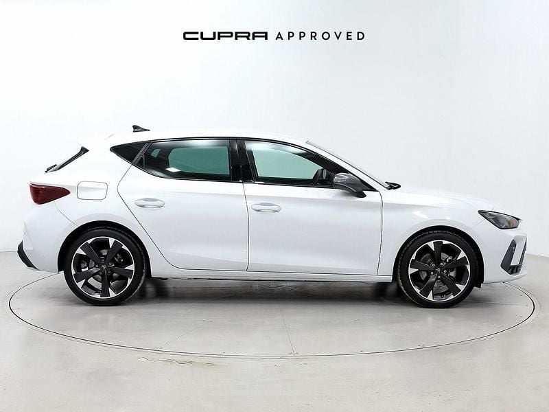 Usado Cupra Leon 150 CV (110 kW) 2025 Blanco Berlina