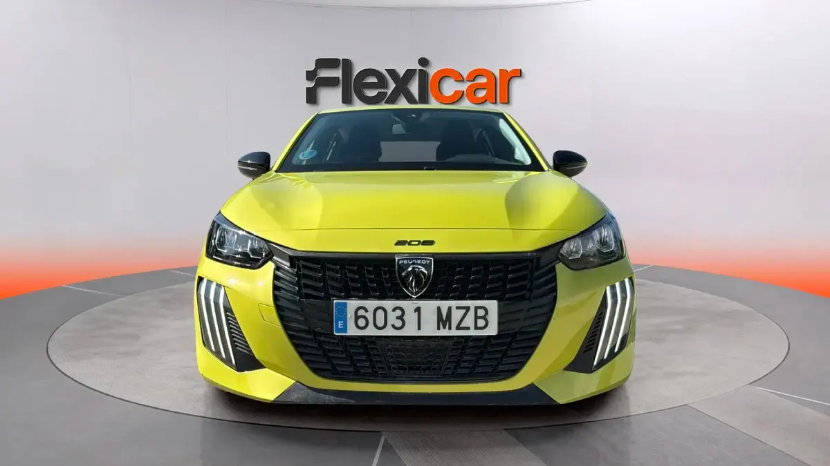 Usado Peugeot 208 Style 110 CV (80 kW) 2025 Verde Utilitario