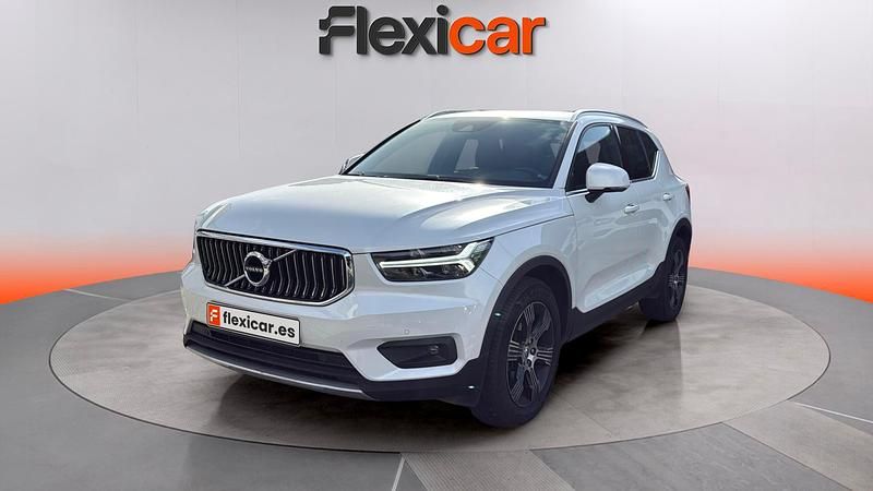 Usado Volvo XC40 Momentum 150 CV (110 kW) 2019 Blanco SUV