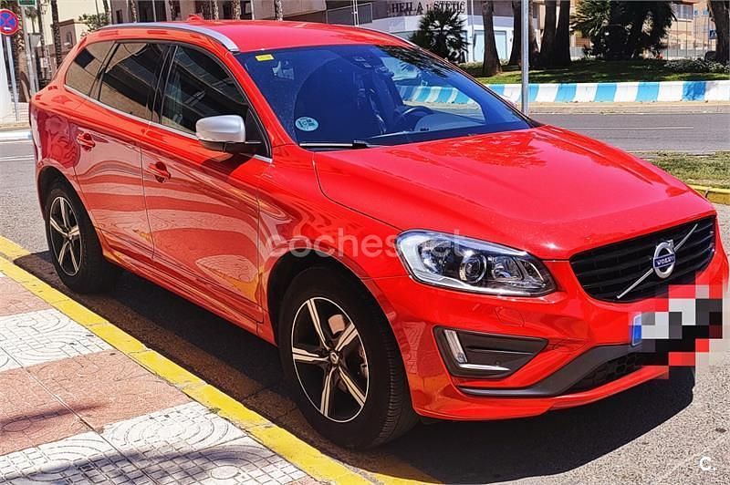 Usado Volvo XC60 R-Design Momentum 181 CV (133 kW) 2016 Rojo SUV