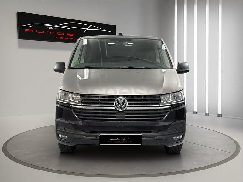 Usado VW Multivan 150 CV (110 kW) 2021 Negro Van