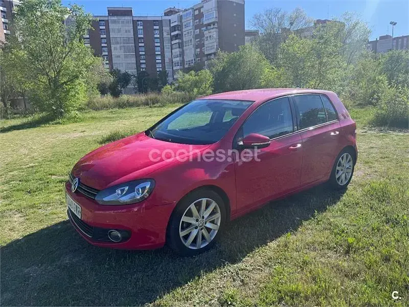 Usado VW Golf VI Sport 105 CV (77 kW) 2010 Rojo Utilitario