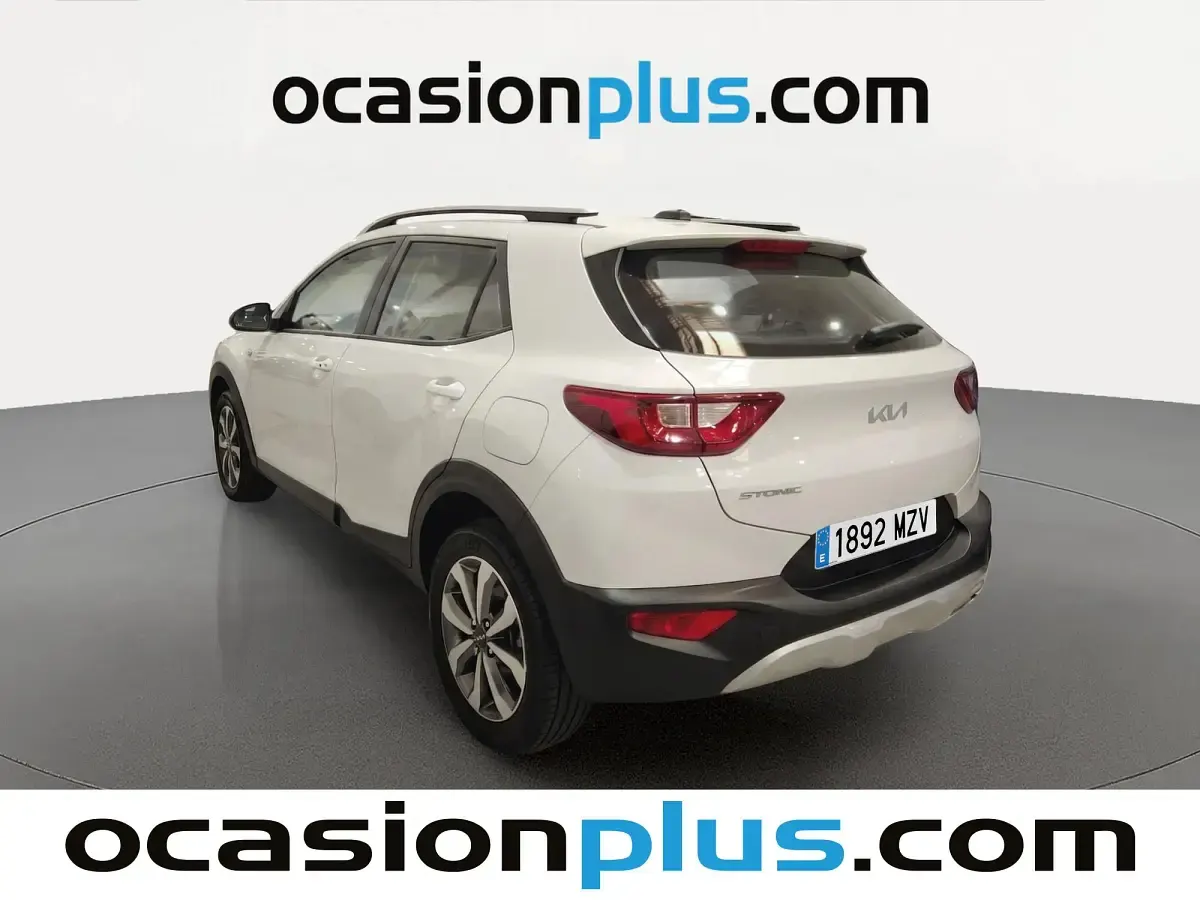 Usado Kia Stonic 101 CV (74 kW) 2025 Blanco SUV