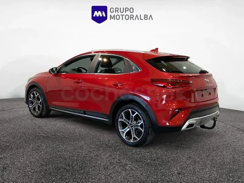 Usado Kia XCeed 160 CV (117 kW) 2021 Rojo SUV