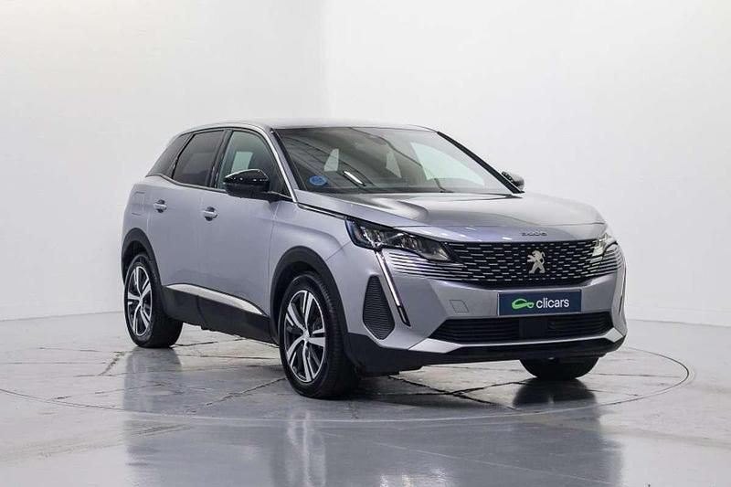 Usado Peugeot 3008 Allure 179 CV (131 kW) 2023 Plateado SUV