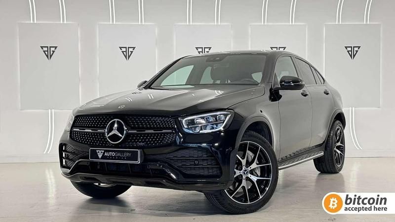 Usado Mercedes GLC300e 317 CV (233 kW) 2023 Negro Coupe