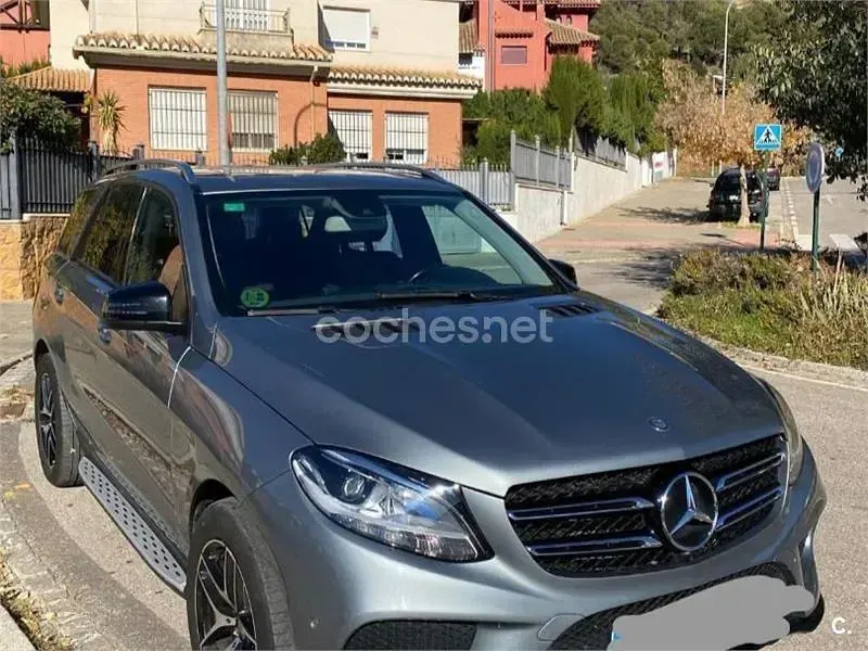 Usado Mercedes ML250 AMG Edition 1 204 CV (150 kW) 2012 Gris / plata SUV