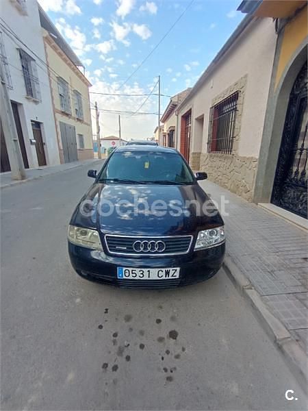 Usado Audi A6 150 CV (110 kW) 2000 Azul Berlina