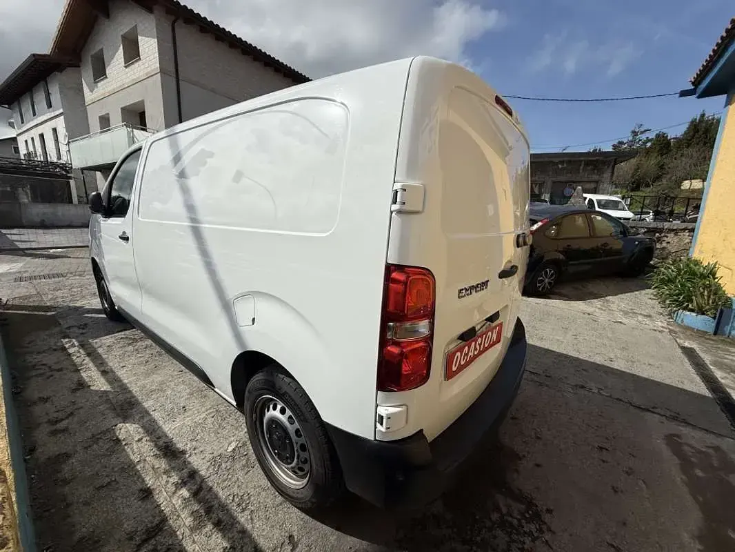 Usado Peugeot Expert Premium 120 CV (88 kW) 2021 Blanco Van