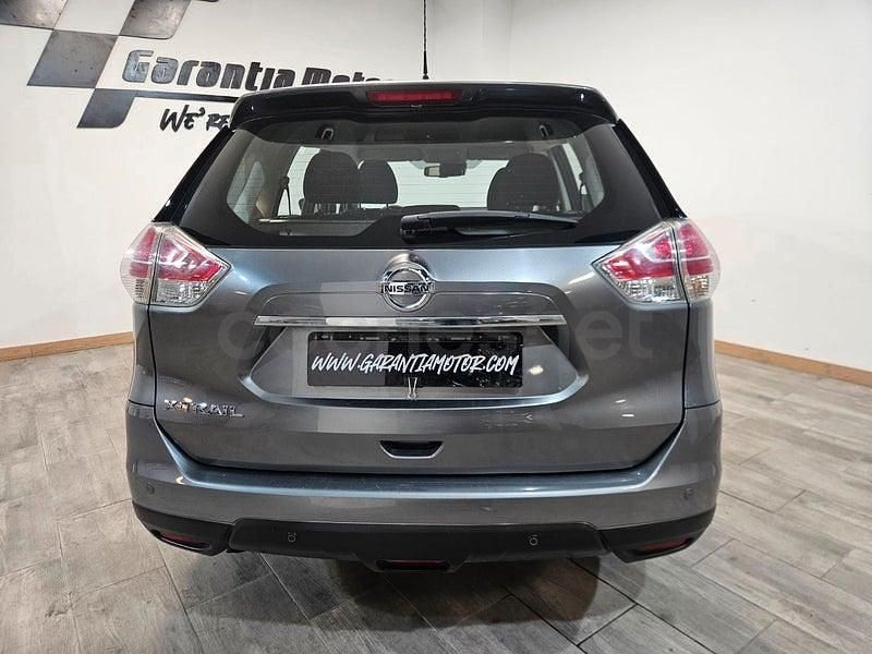Usado Nissan X-Trail Visia 130 CV (95 kW) 2015 Gris / plata SUV