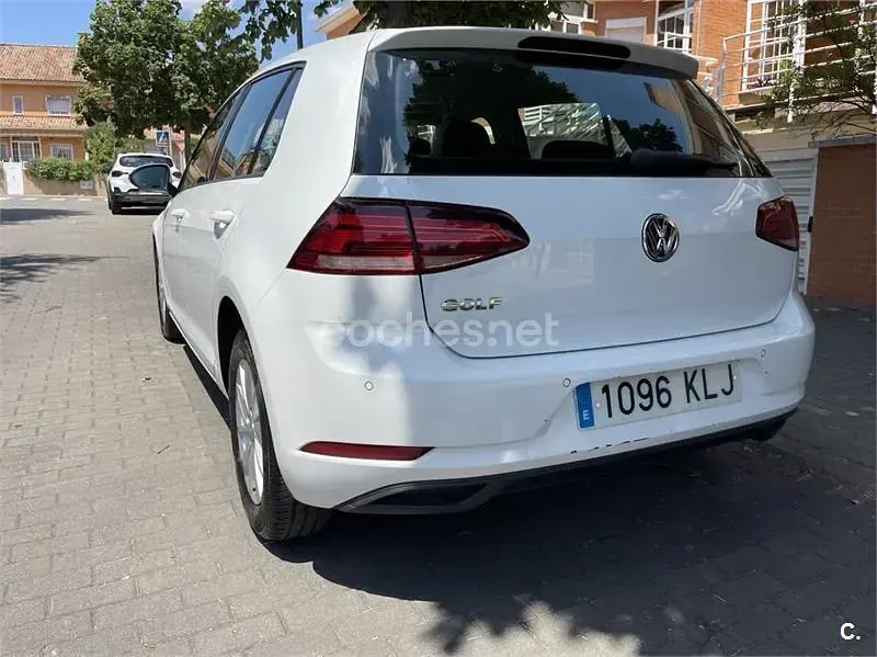 Usado VW Golf VII 115 CV (84 kW) 2018 Blanco Berlina