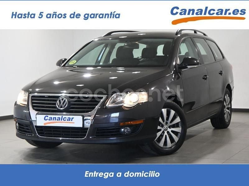 Marrón Usado 2010 VW Passat Edition Familiar | 8490 € (Caro) - Imagen 1/4
