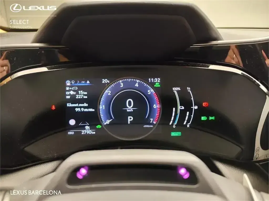 Usado Lexus NX450h+ 292 CV (214 kW) 2026 Gris SUV